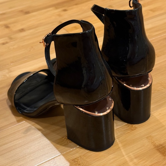 Alexander Wang Abby Patent Leather Heel Alexander Wang Black Rose Gold - Picture 2 of 5